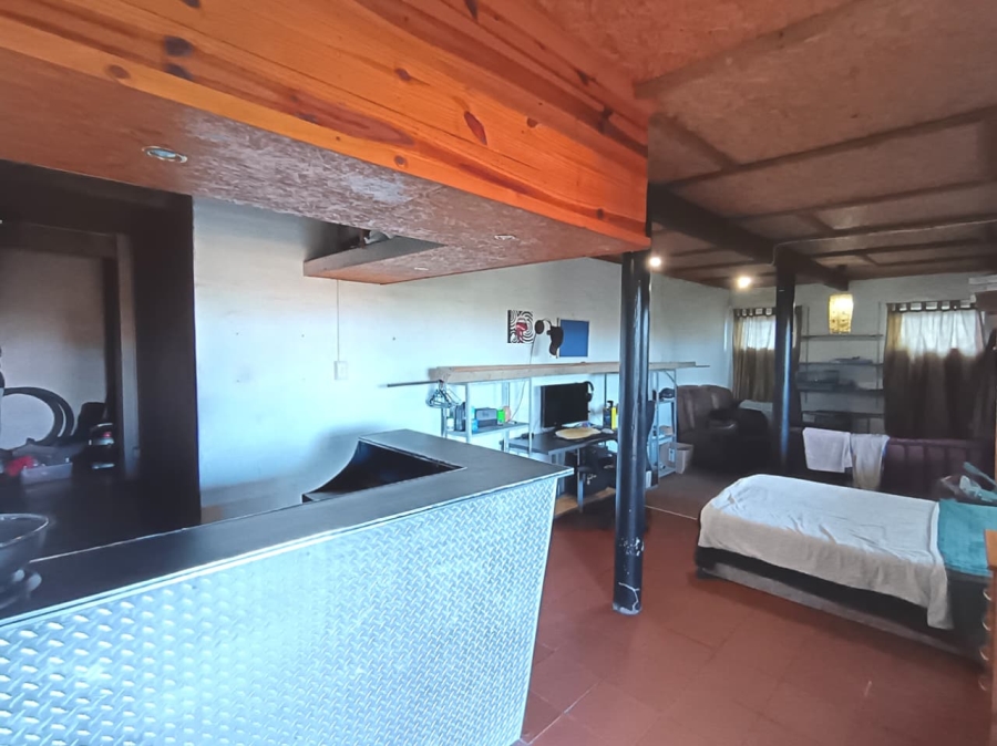 4 Bedroom Property for Sale in Amsterdamhoek Eastern Cape
